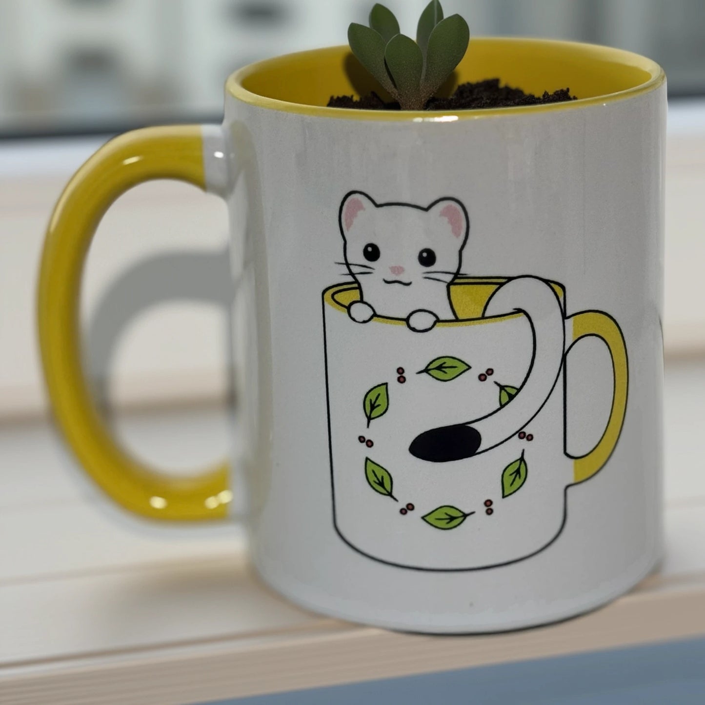 多肉植物の鉢として使うおこじょ(オコジョ)のひょっこりマグ|okojoya